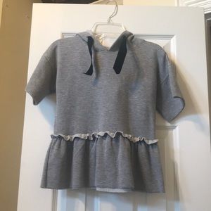 A cute GB girls grey short sleeve hoodie